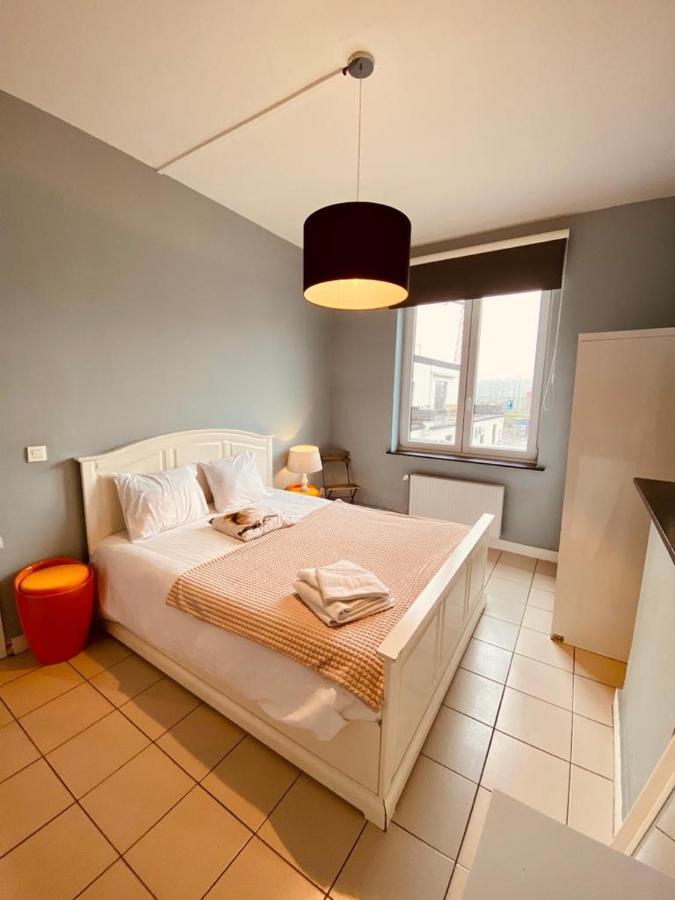 Fenêtre sur le Standard de Liège Ougree Esterno foto