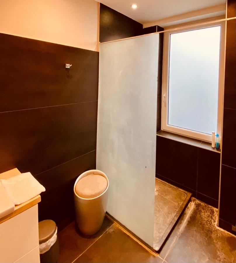 Fenêtre sur le Standard de Liège Ougree Esterno foto