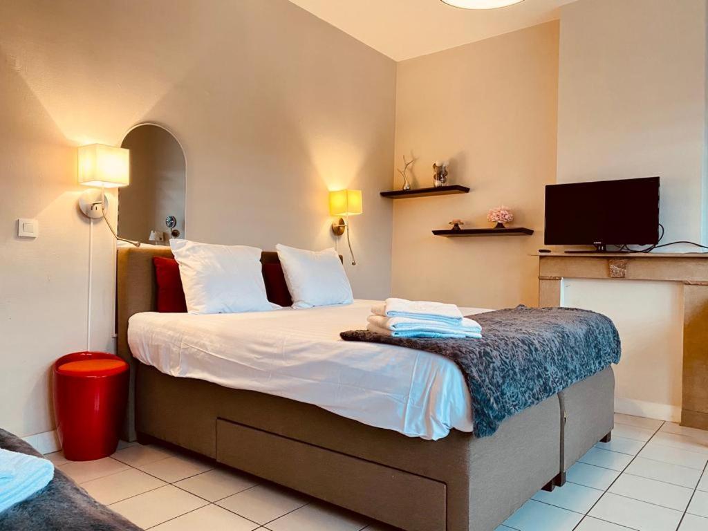 Fenêtre sur le Standard de Liège Ougree Esterno foto